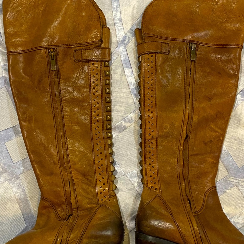 Vince Camuto boots